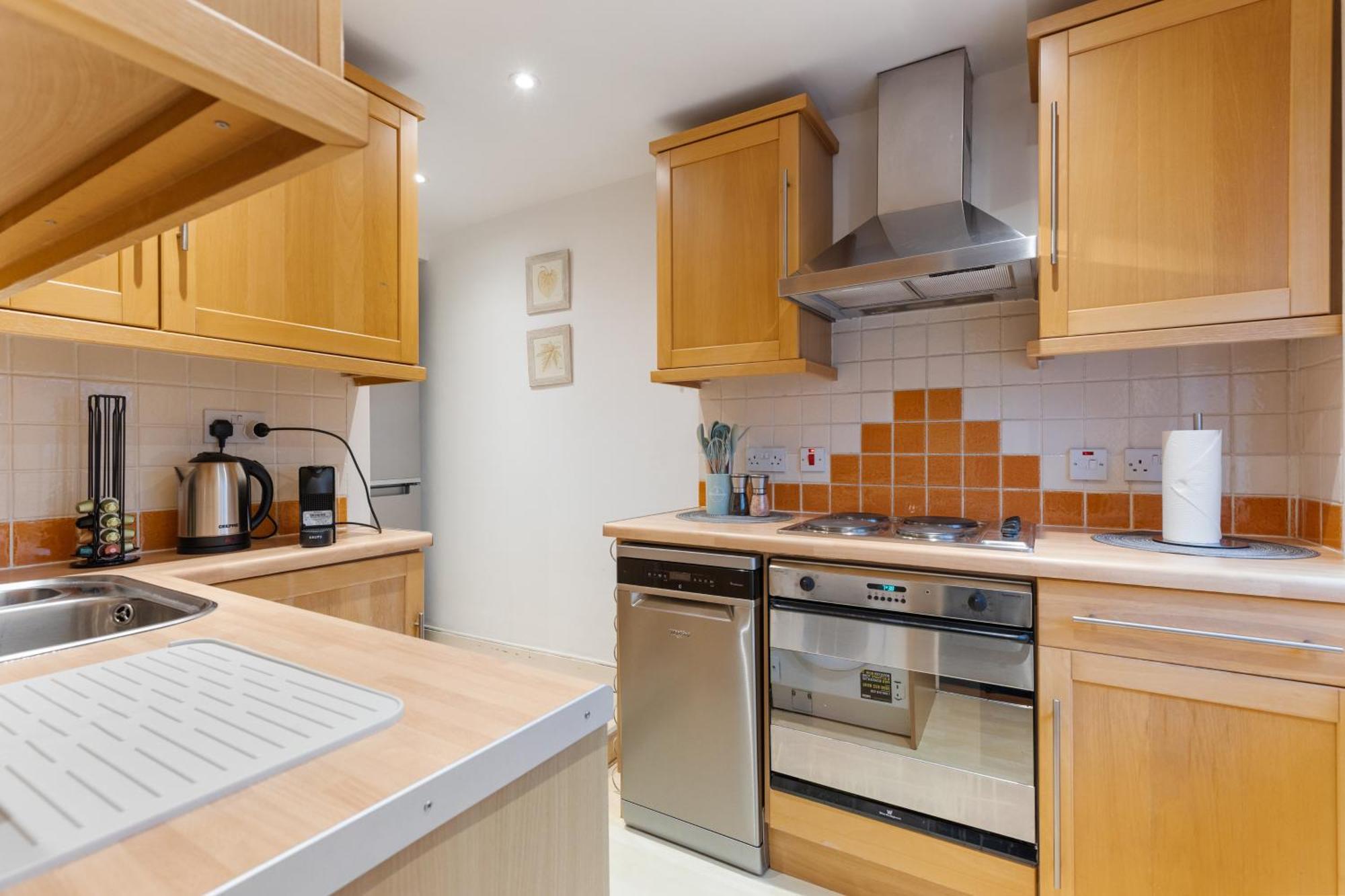 Heavenly Stays, Knightsbridge, Stylish 2-bd Escape Appartamento